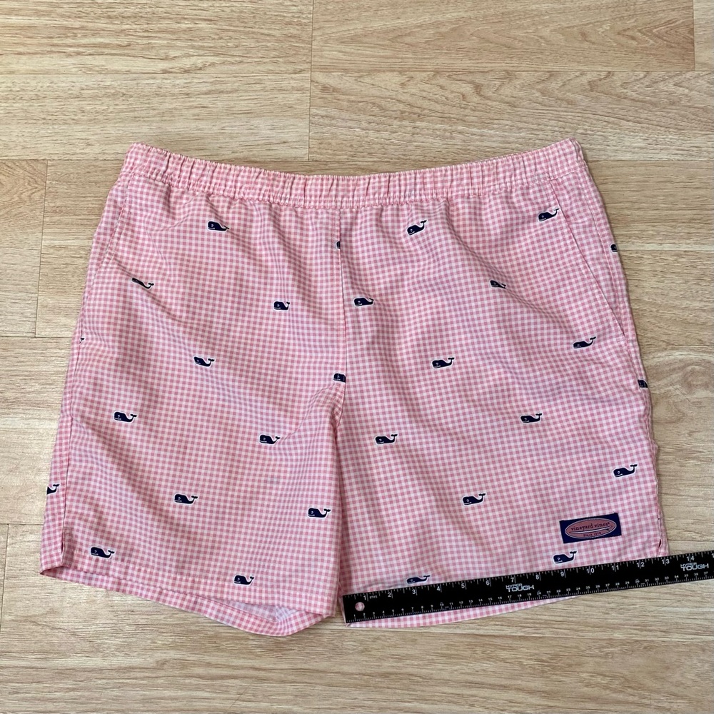 Vineyard Vines Swim Trunks Men’s Large Pink Checkered Whale Lined Shorts - Picture 5 of 9